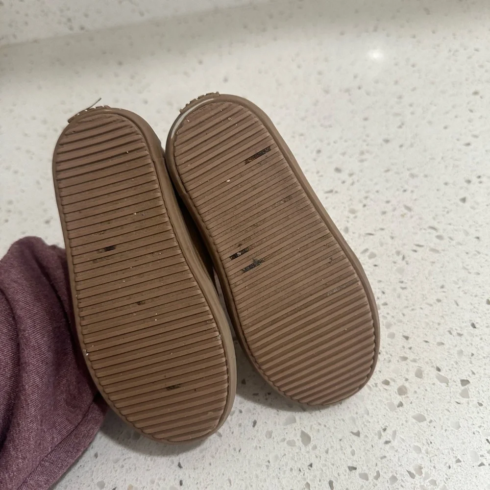 Old Navy Brown Kids Moccasins